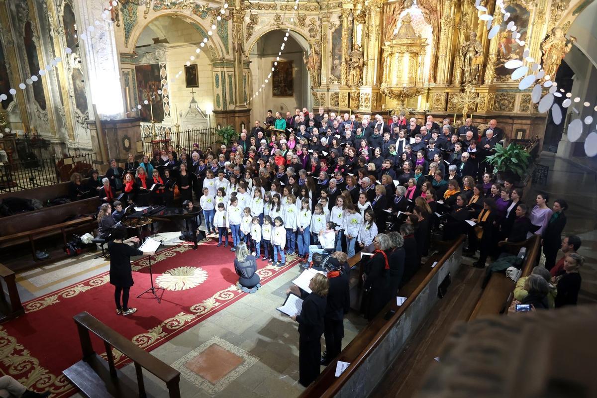 Nicht in der Kirche, dafür aber im Theater in Inca: Die Chöre der UIB geben ein Konzert unter dem Titel „Serenata fragmentada“.