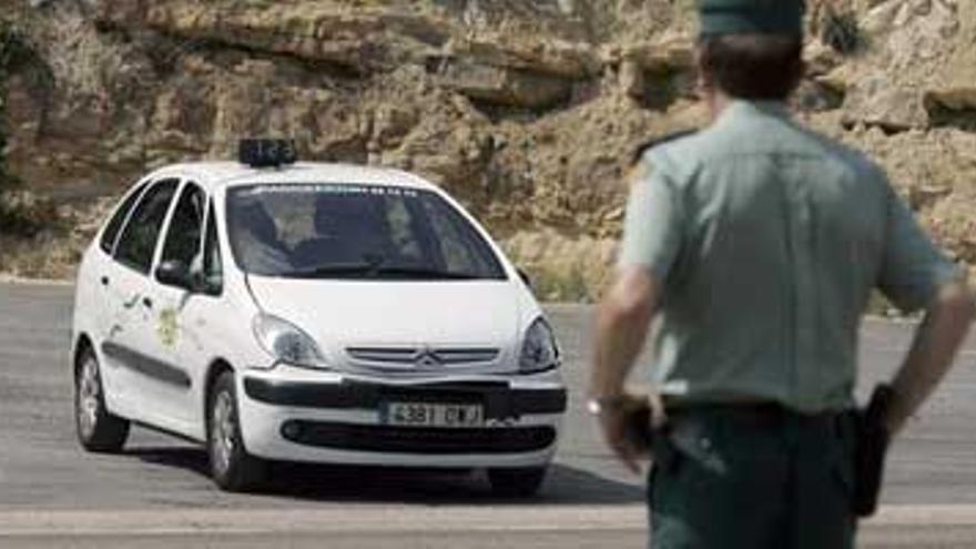 Un presunto etarra abandona en un taxi en Castellón dos fiambreras con explosivo