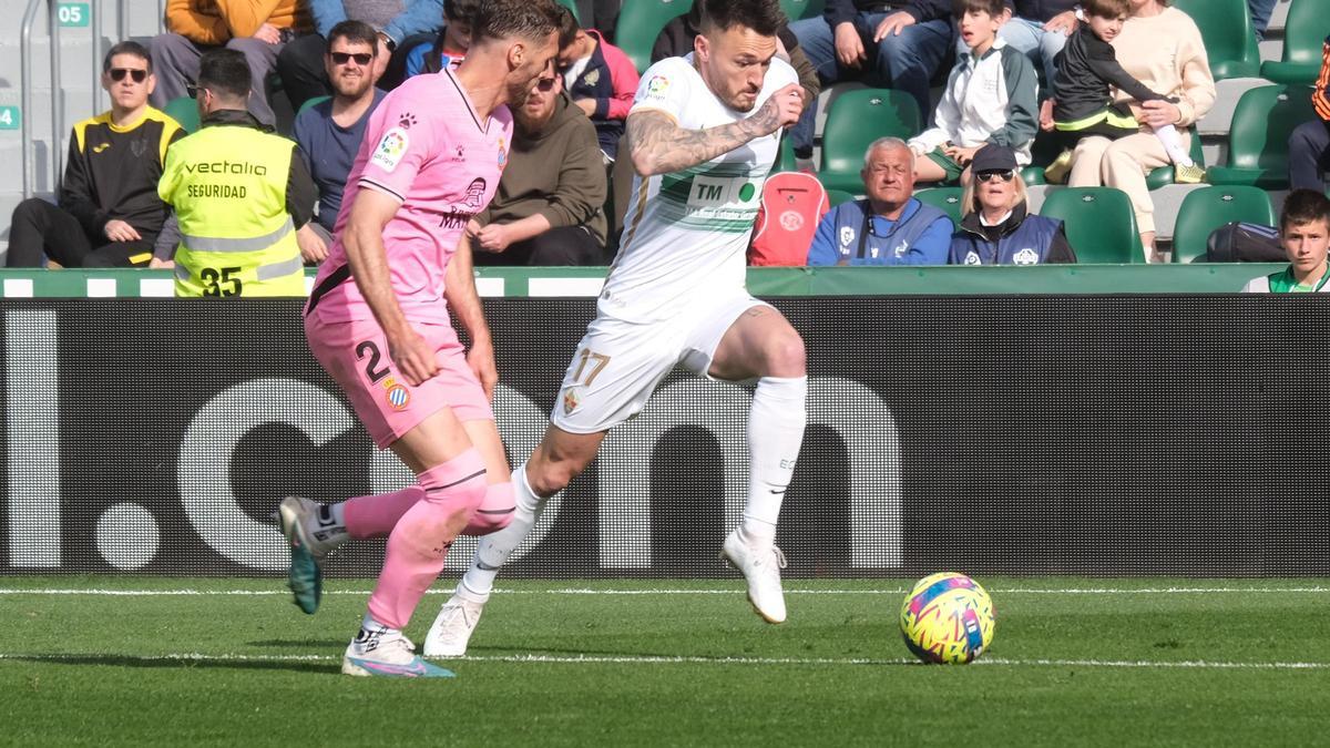 El crevillentino Josan en el último Elche-Espanyol celebrado en febrero pasado