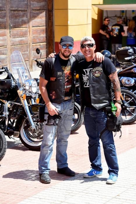 Los clubes de motero de Harley realizan un ...