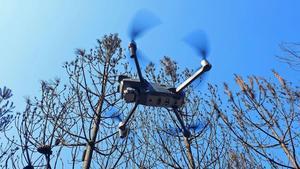 Un dron que participa en la investigación de las causas de incendios forestales para la Xunta.