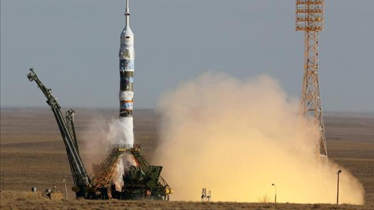 El lanzamiento de la nave Soyuz en el cosmódromo de Baikonur.