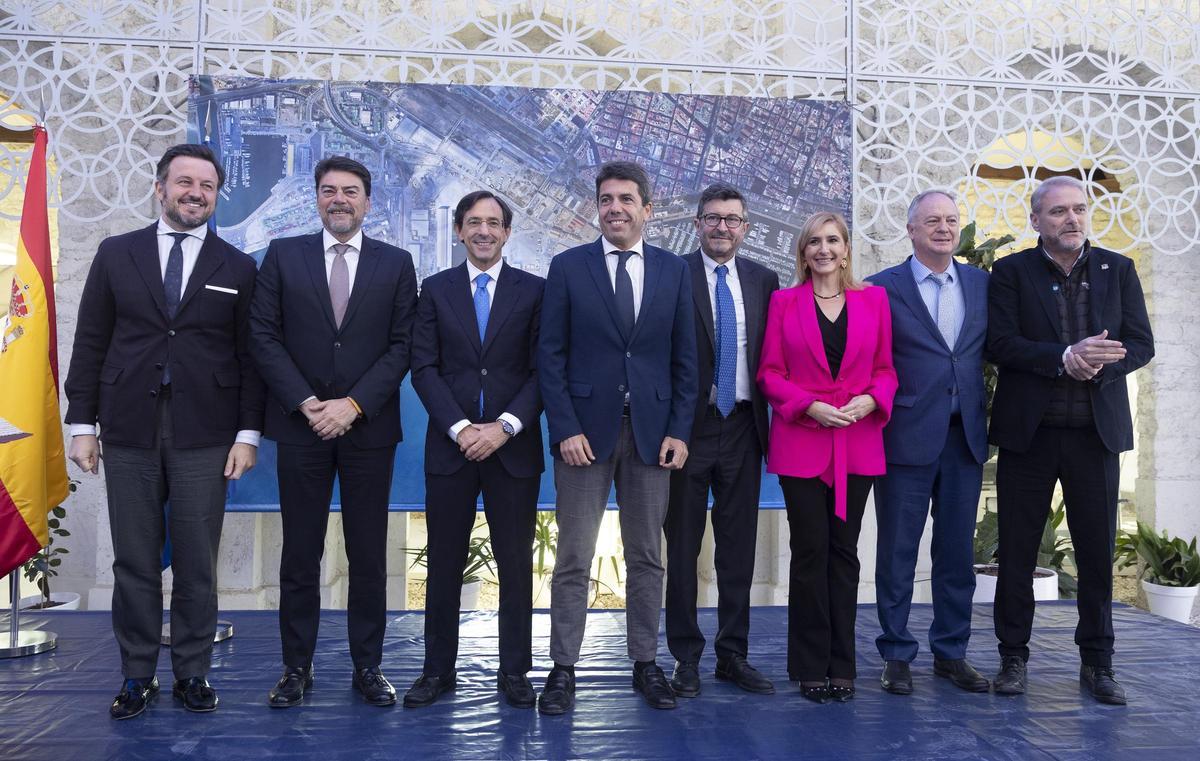 Pablo Ruz, Luis Barcala, Luis Rodríguez y Carlos Mazón, en el acto celebrado en diciembre.