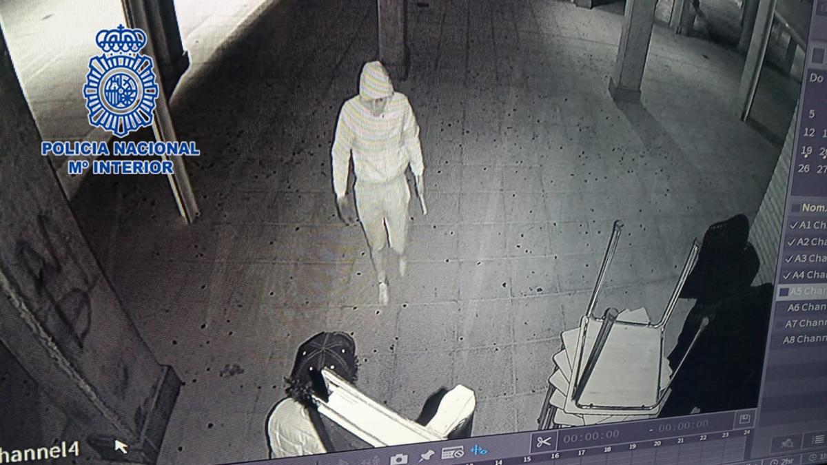 Detenidos dos jóvenes en Lorca por varios robos en bares de la ciudad