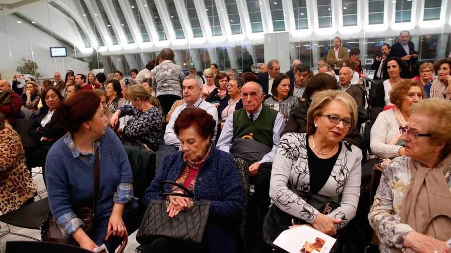 Asistentes a la fiesta de homenaje a los docentes de ANPE.