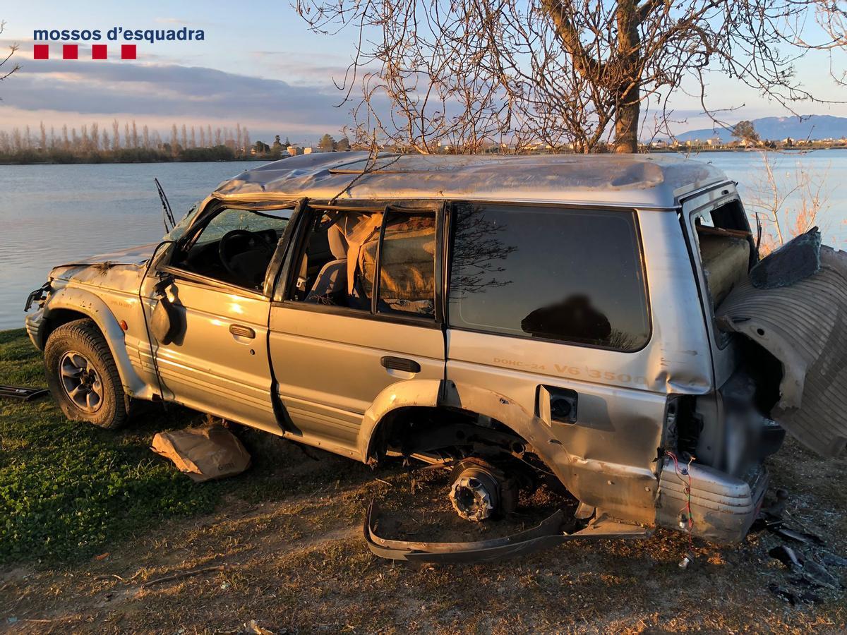 Vehículo empleado en un envío go-fast de droga por la Ap7. En marzo pasado sufrió un accidente con su cargamento dentro.