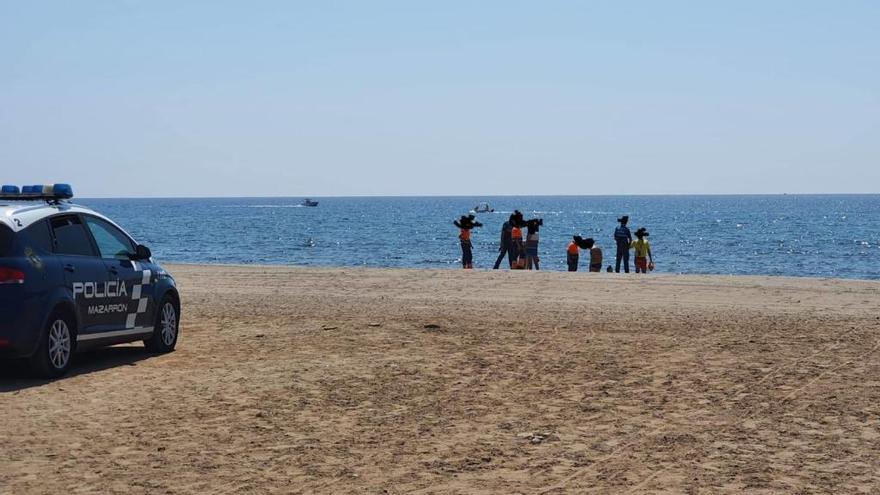 Hallan 300 gramos de embutido envenenado en una playa de Mazarrón