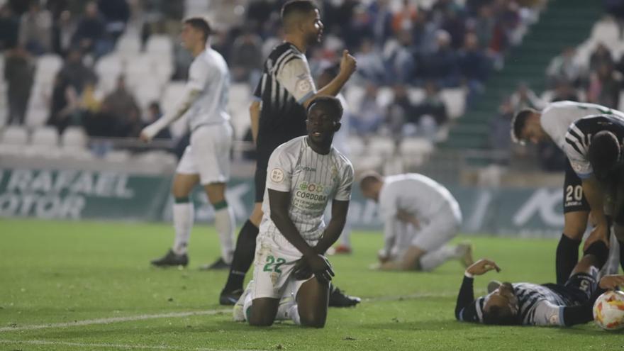 Youssouf Diarra, durante el encuentro ante el Linense en El Arcángel.