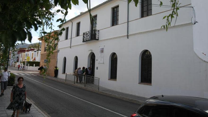 La fachada de la Casa de la Cultura Gerald Brenan.