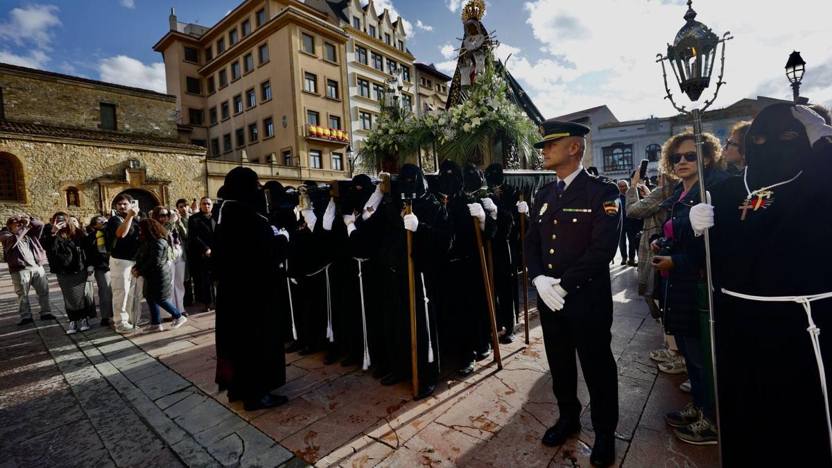 Las cofradías responden a Vox: "La Semana Santa de Oviedo merece ...