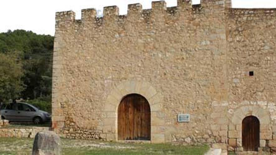 Las 5 torres vigía de Cabanes junto al Mediterráneo