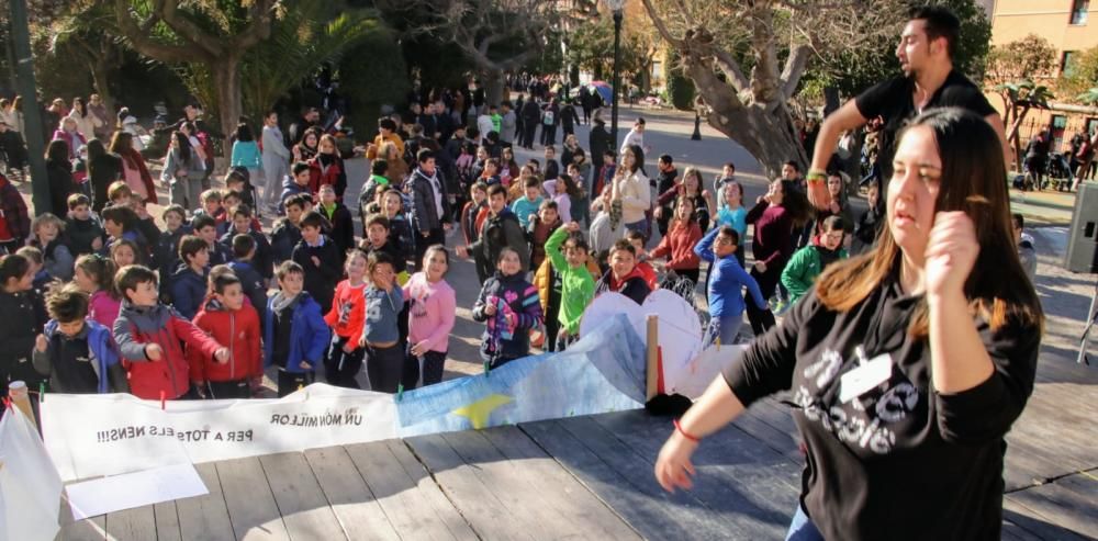 Acto conmemorativo del Día de la Paz en Alcoy.