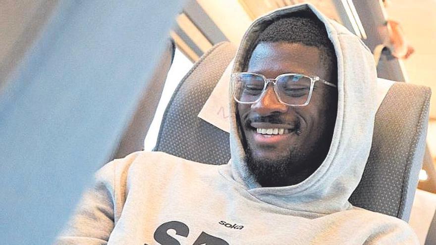 Ntamack, sonriente en el viaje a Cádiz.