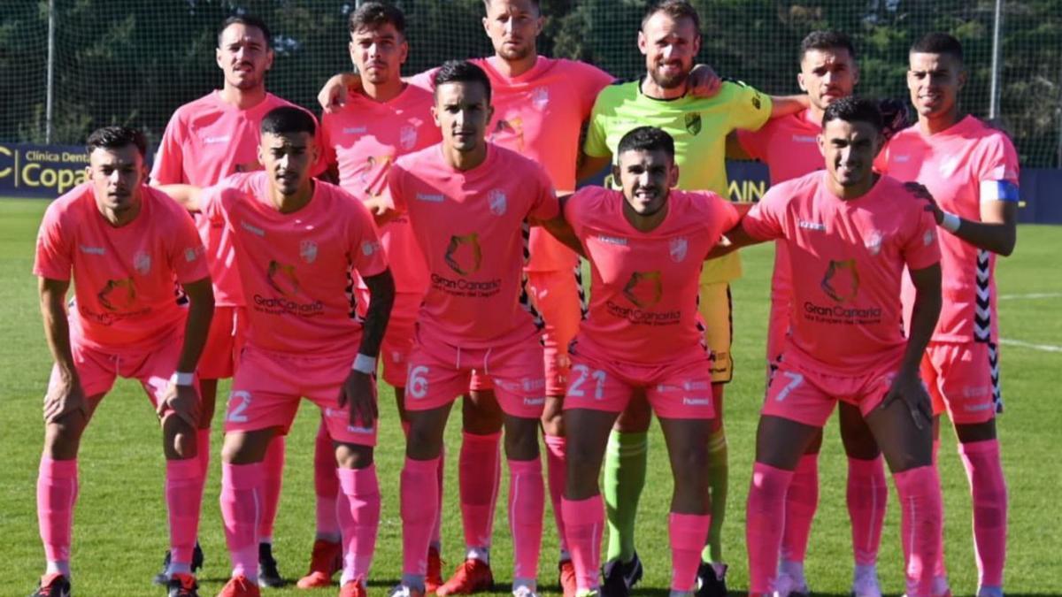 Imagen de la formación inicial que presentó la UD Tamaraceite en el campo del Cádiz B. | | LP/DLP