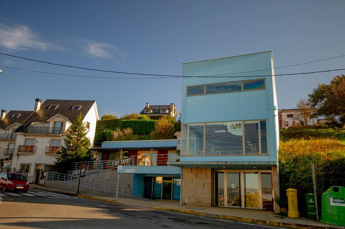Casa do Pobo de Montrove, en Oleiros.
