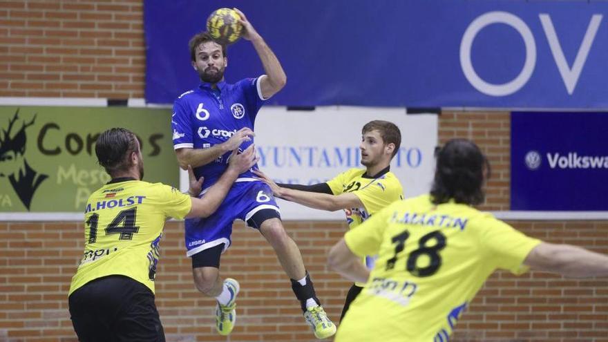 Nacho Huerta durante un partido del Base Oviedo