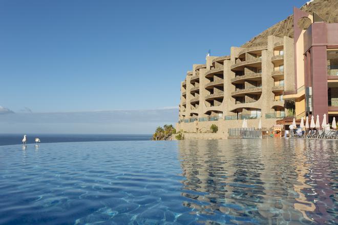 Gloria Palace Royal Hotel &amp; Spa en la playa de Amadores (Mogán, Gran Canaria)