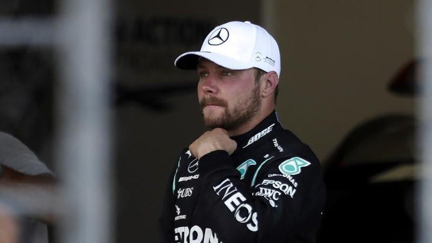 Bottas le agua la fiesta a Hamilton