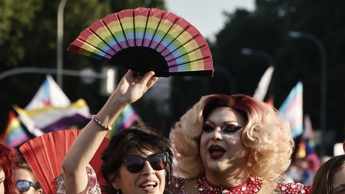 La ministra de Igualdad, Ana Redondo, durante la manifestación del Orgullo 2026.