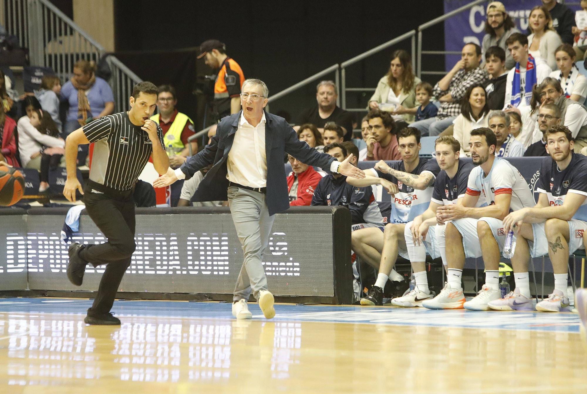 Monbus Obradoiro - Covirán Granada: las imágenes del partido