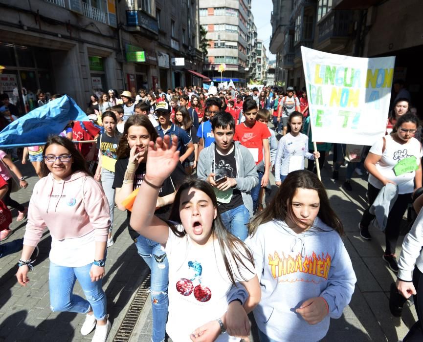 Os máis cativos encheron as rúas de Pontevedra // Gustavo Santos