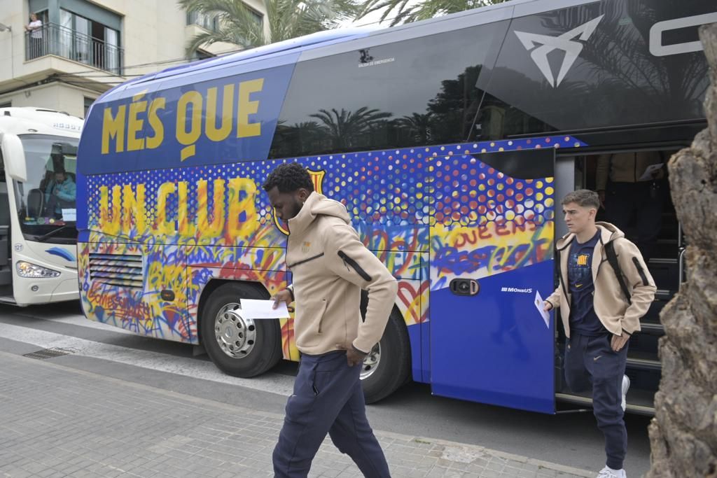 Llegada del Barça a Elche para el partido de esta noche en el Martínez Valero (21:00 horas)