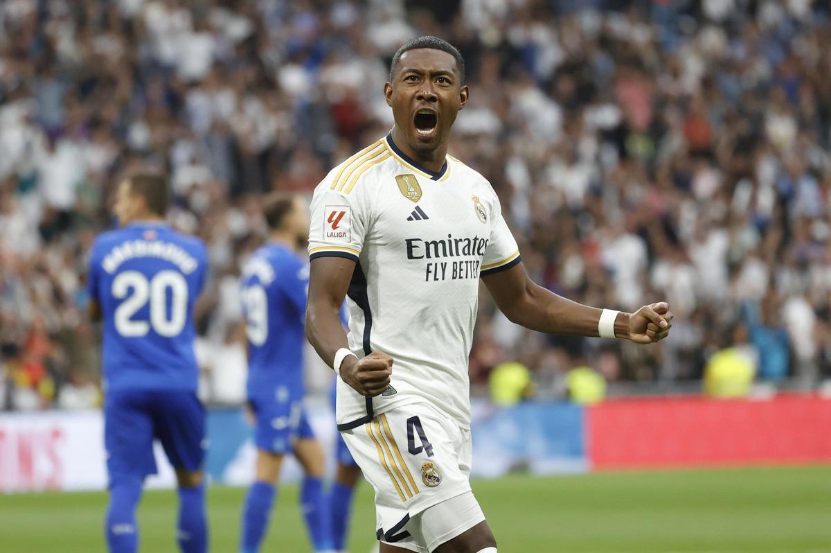 Alaba (31 años). En las últimas horas, han salido a la luz unas informaciones que apuntaban a que el Al Ittihad habría ofrecido una propuesta millonaria al central austríaco del Real Madrid. Sin embargo, el deseo del jugador es seguir en Europa por lo que la operación no llegó a ejecutarse finalmente.