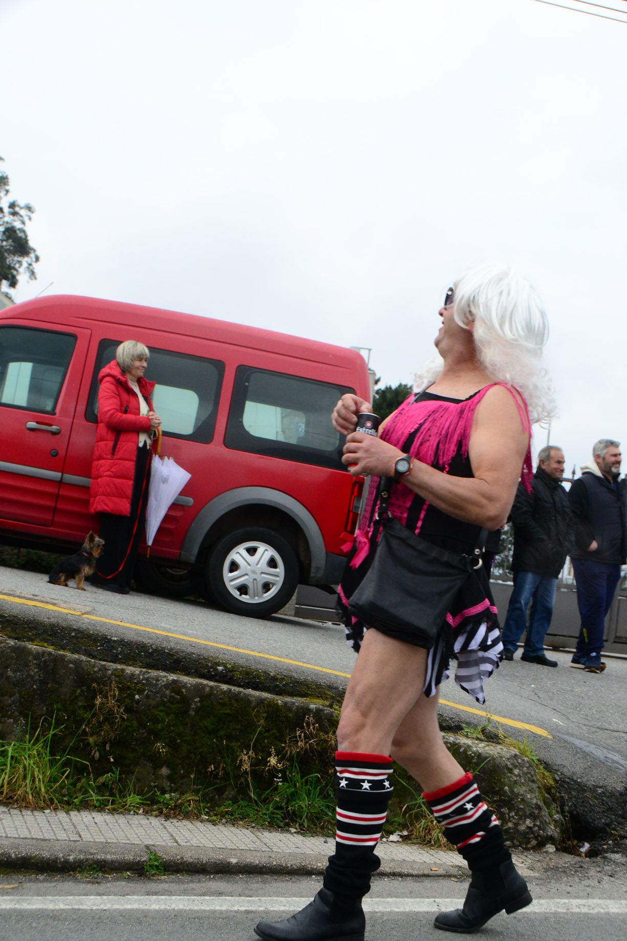 El Enterro do Mexilón abarrota las calles de Aldán