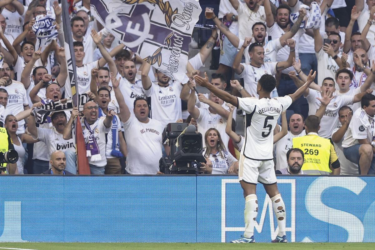 Bellingham celebra su segundo gol ante Osasuna.