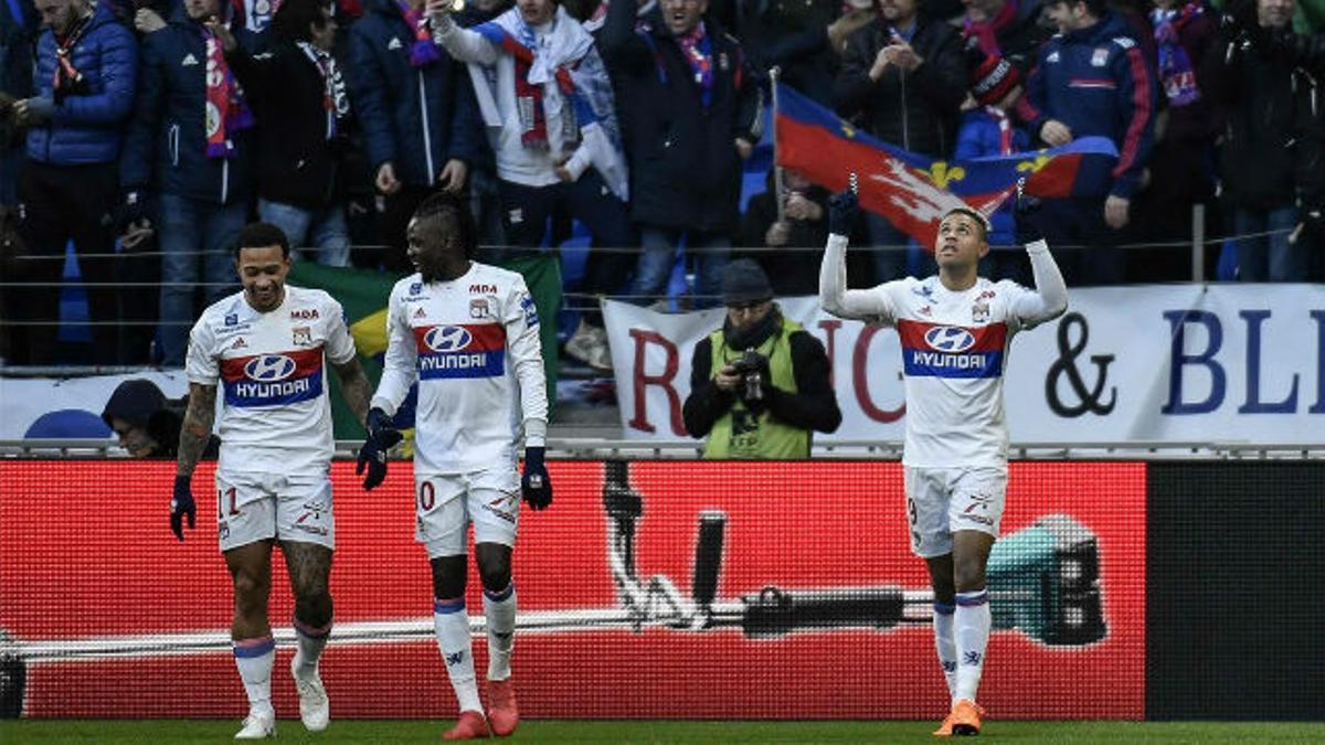 LALIGA FRANCIA | Olympique Lyon - Saint Etienne (1-1): Mariano anotó un auténtico golazo ante el Sain Etienne