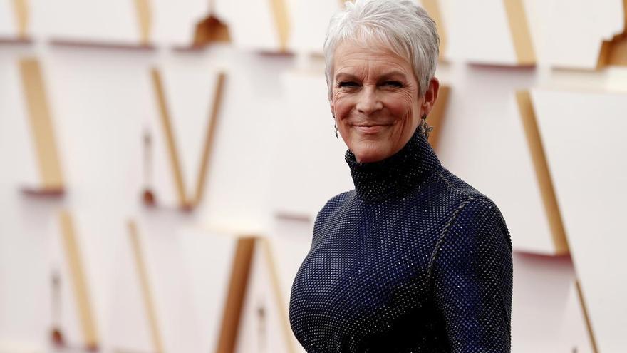 Jamie Lee Curtis, nominada, no acudirá a la cena de los Oscar porque se acuesta pronto