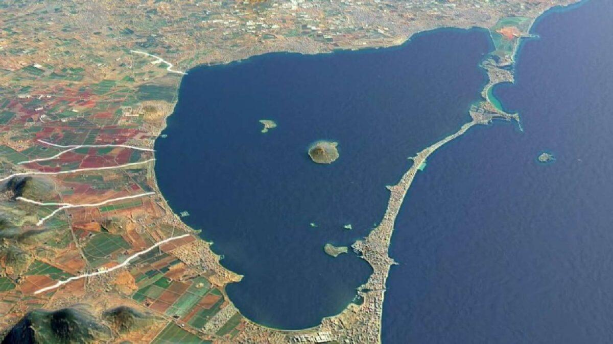 Objetivo, salvar el Mar Menor: la mayor laguna salada de Europa agoniza