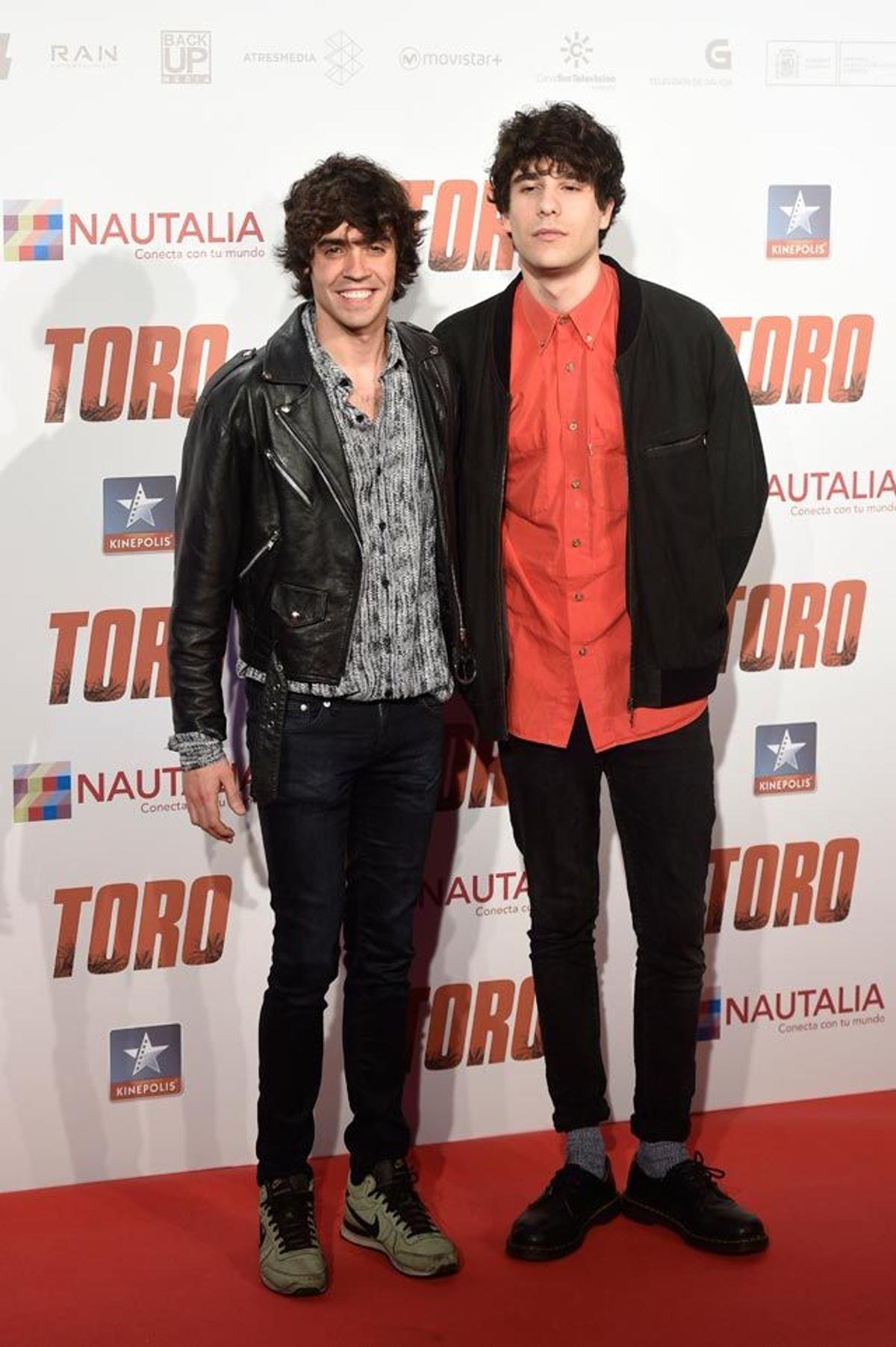 Javier Ambrossi y Javier Calvo, en la première de Toro en Madrid.