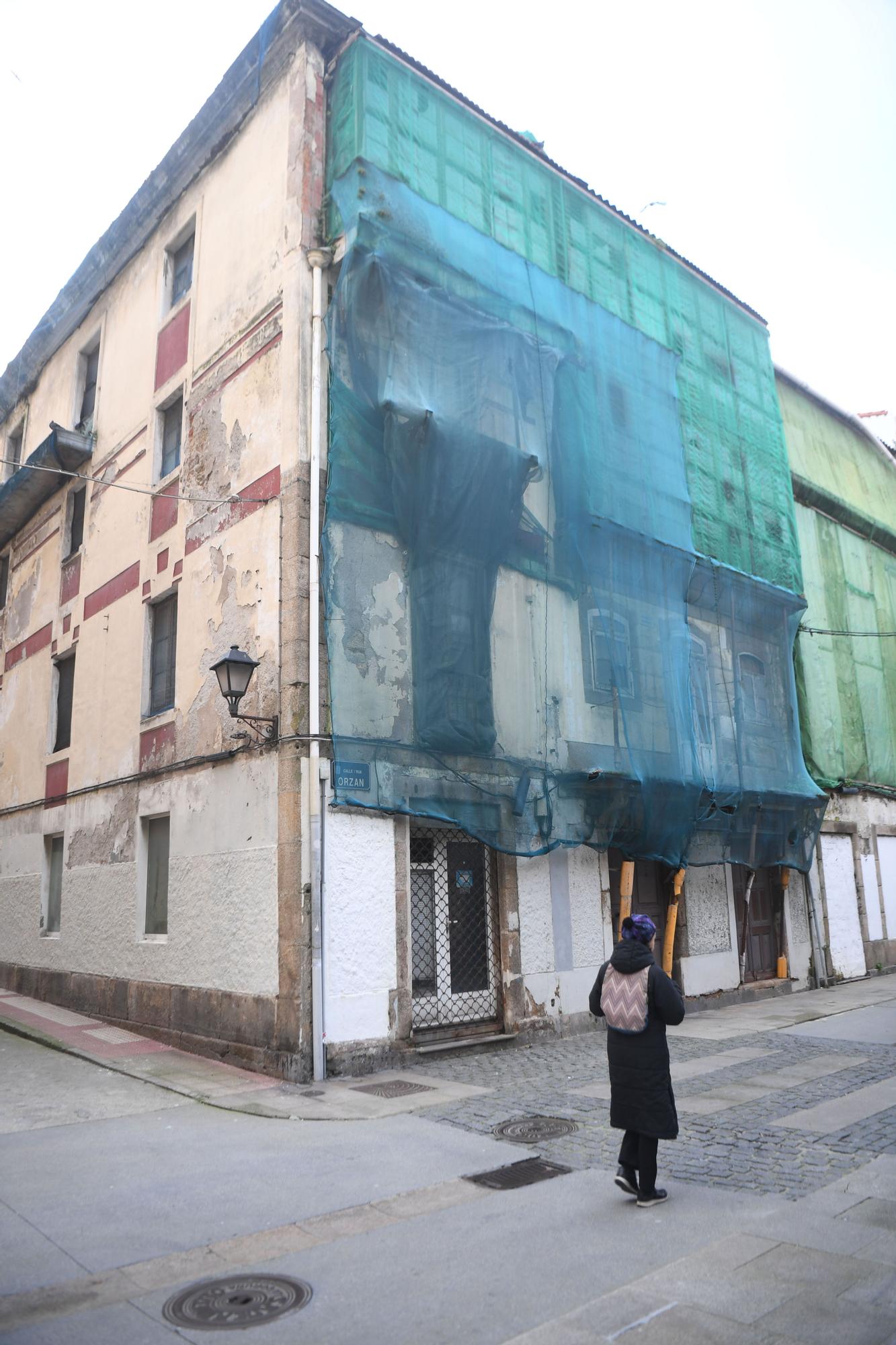 El Ayuntamiento de A Coruña forzará la subasta de ocho inmuebles en ruinas para garantizar su rehabilitación