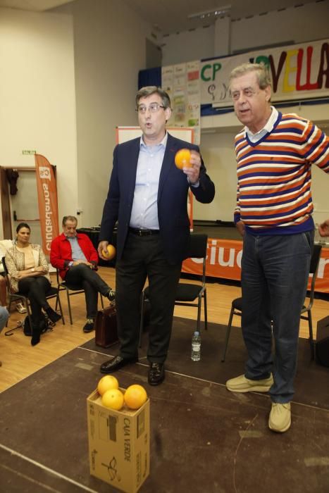 Ignacio Prendes y Francisco Sosa Wagner en el cierre de campaña de Ciudadanos en Asturias