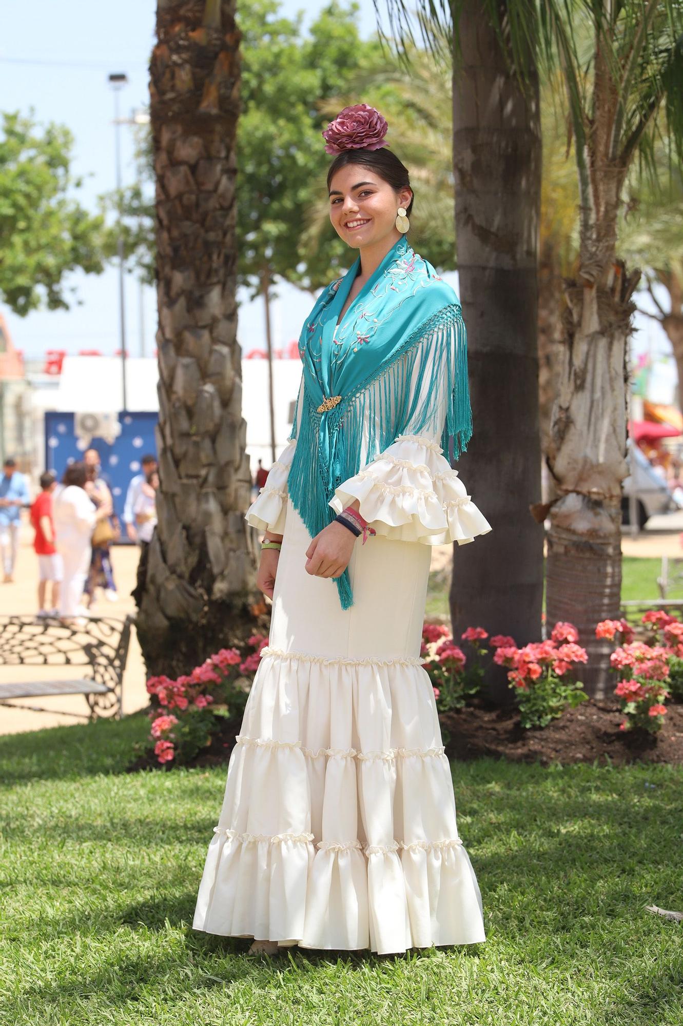 Trajes de gitana en El Arenal el viernes de feria