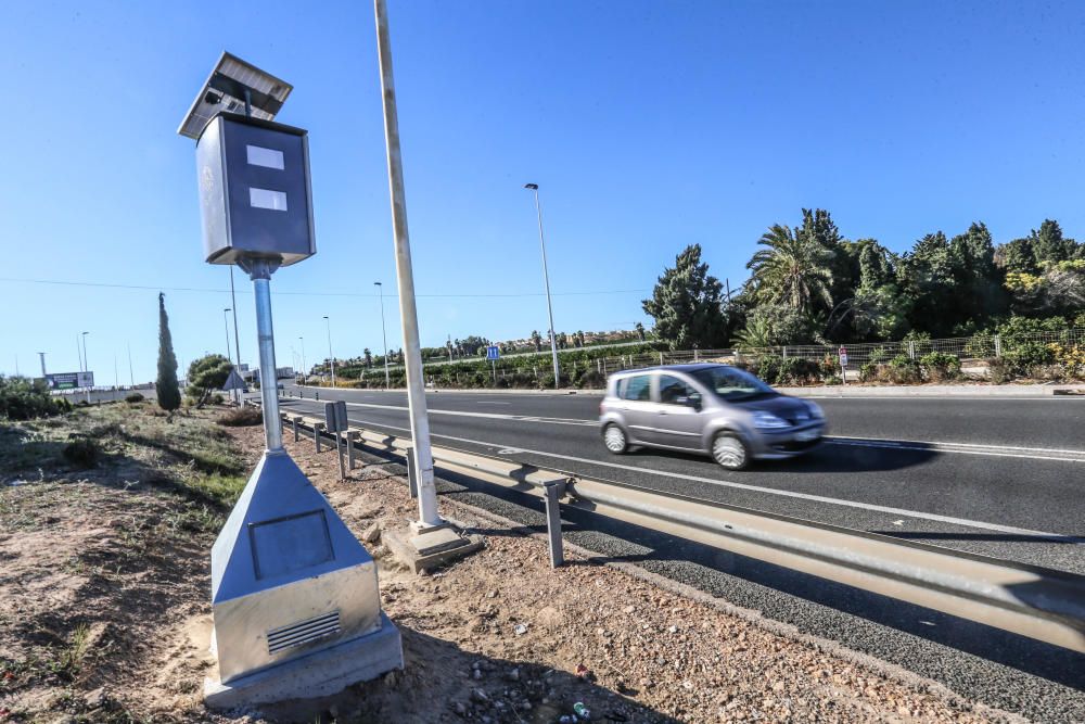 Radar del punto negro del kilómetro 54 de la N-332 a su paso por Torrevieja