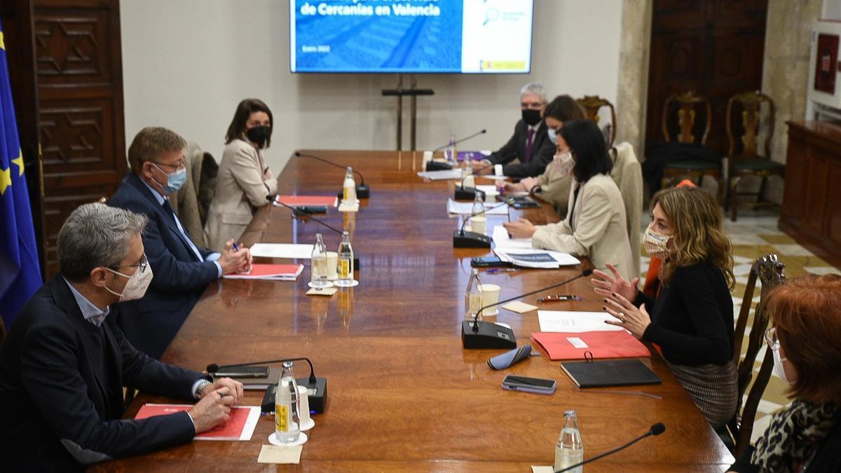 Reunión para analizar los problemas de Cercanías en la Comunitat.