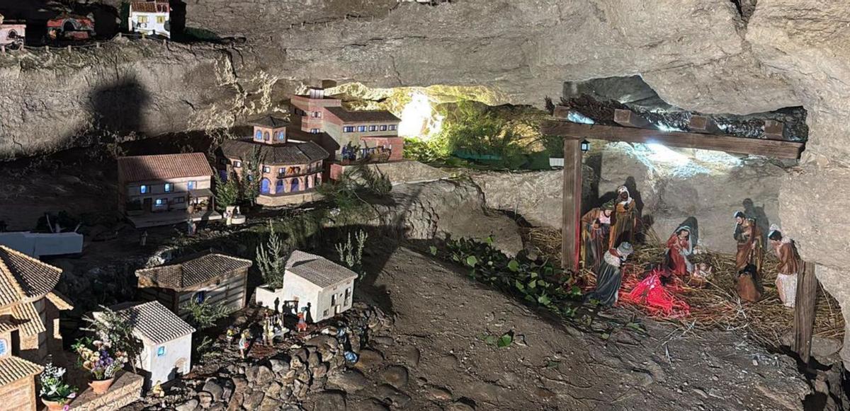El Belén del Ojo volvió a ser una de las citas obligadas durante la Navidad.