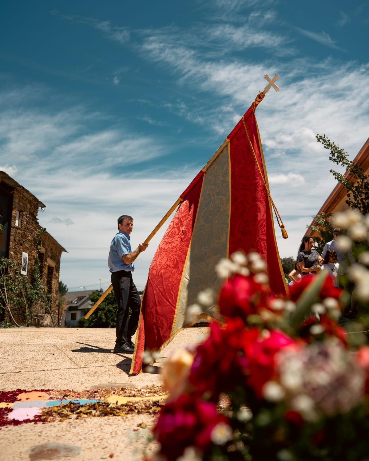 GALERÍA | Bercianos de Aliste revive con profunda devoción el Corpus Christi