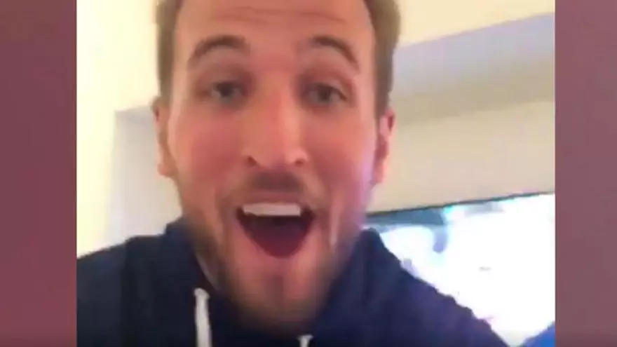 Kane se volvió loco celebrando la victoria