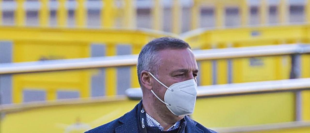 Miguel Ángel Ramírez, presidente de la UD, en el Estadio de Gran Canaria. | | ANDRÉS CRUZ