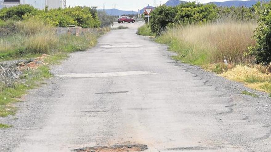 Solicitan 70.000 € para pavimentar el Camí de la Ratlla Moncofa-Nules
