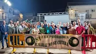 Alcaldes de Cáceres se manifiestan para que siga abierta la Central Nuclear de Almaraz