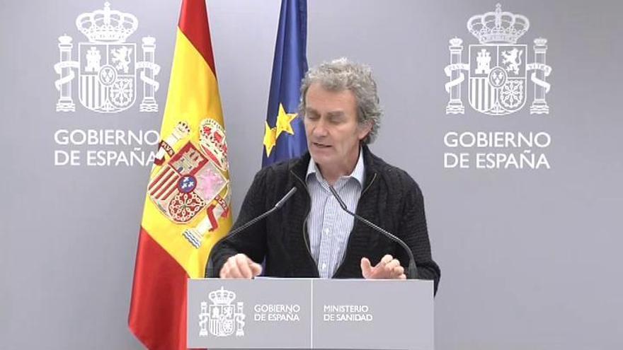 Fernando Simón: "En Madrid los hospitales están en una situación complicada, con los recursos ajustados y hay que tener cuidado con su uso"