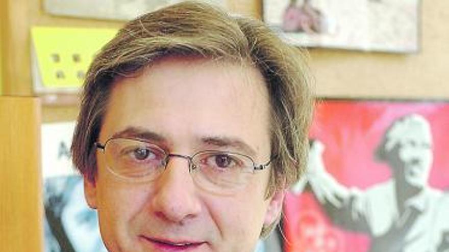 «Sin IU en el Gobierno, Asturias aplicaría una política social idéntica a la de Zapatero»