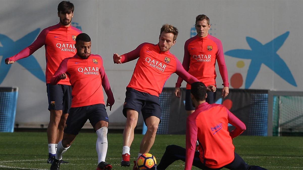 Luis Enrique no renuncia a las rotaciones en el centro del campo