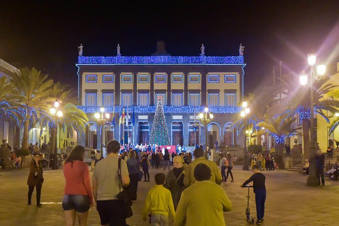 Encendido navideño de la ciudad, en la Plaza de ...