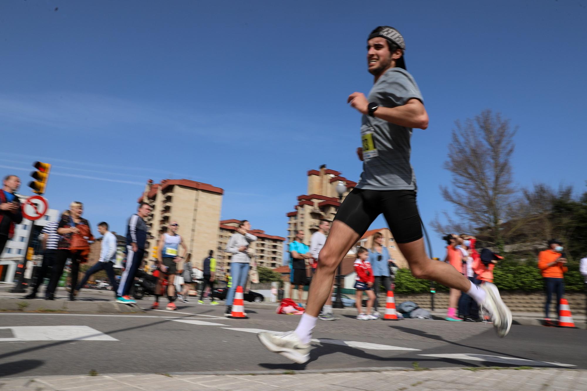 En imágenes: La carrera de los 10 km del Grupo Covadonga