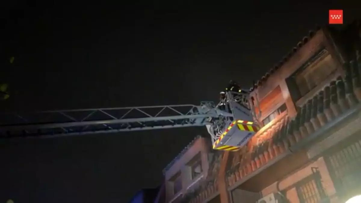 Muere un hombre en el incendio de su casa en Madrid